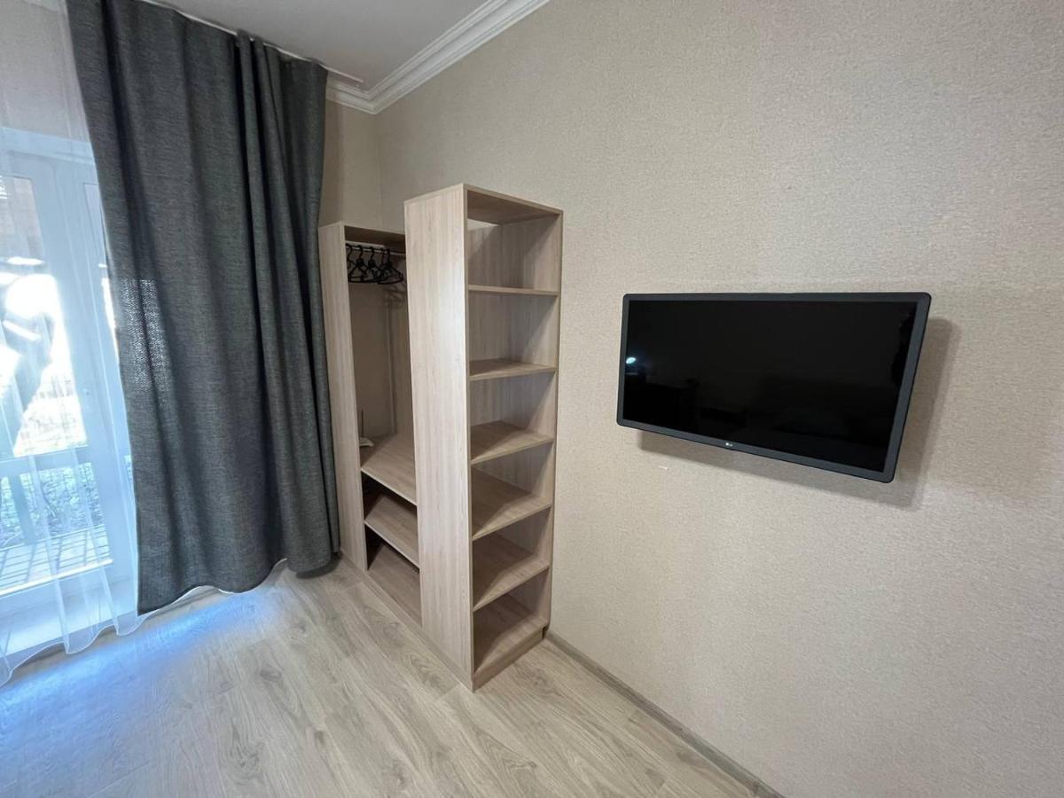 Fox Rooms 90 Mykolaiv Exterior photo