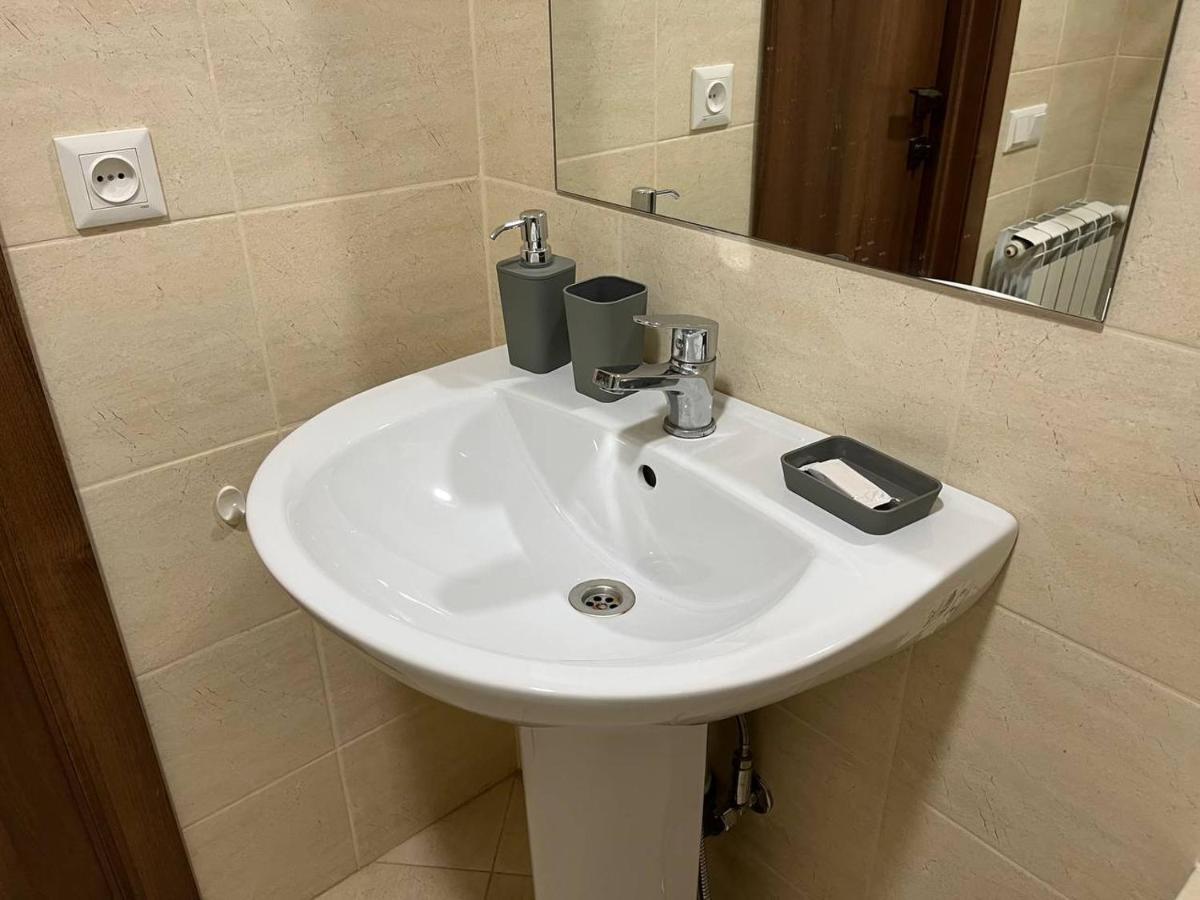 Fox Rooms 90 Mykolaiv Exterior photo